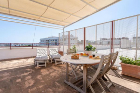 Bright Studio with terrace & parking